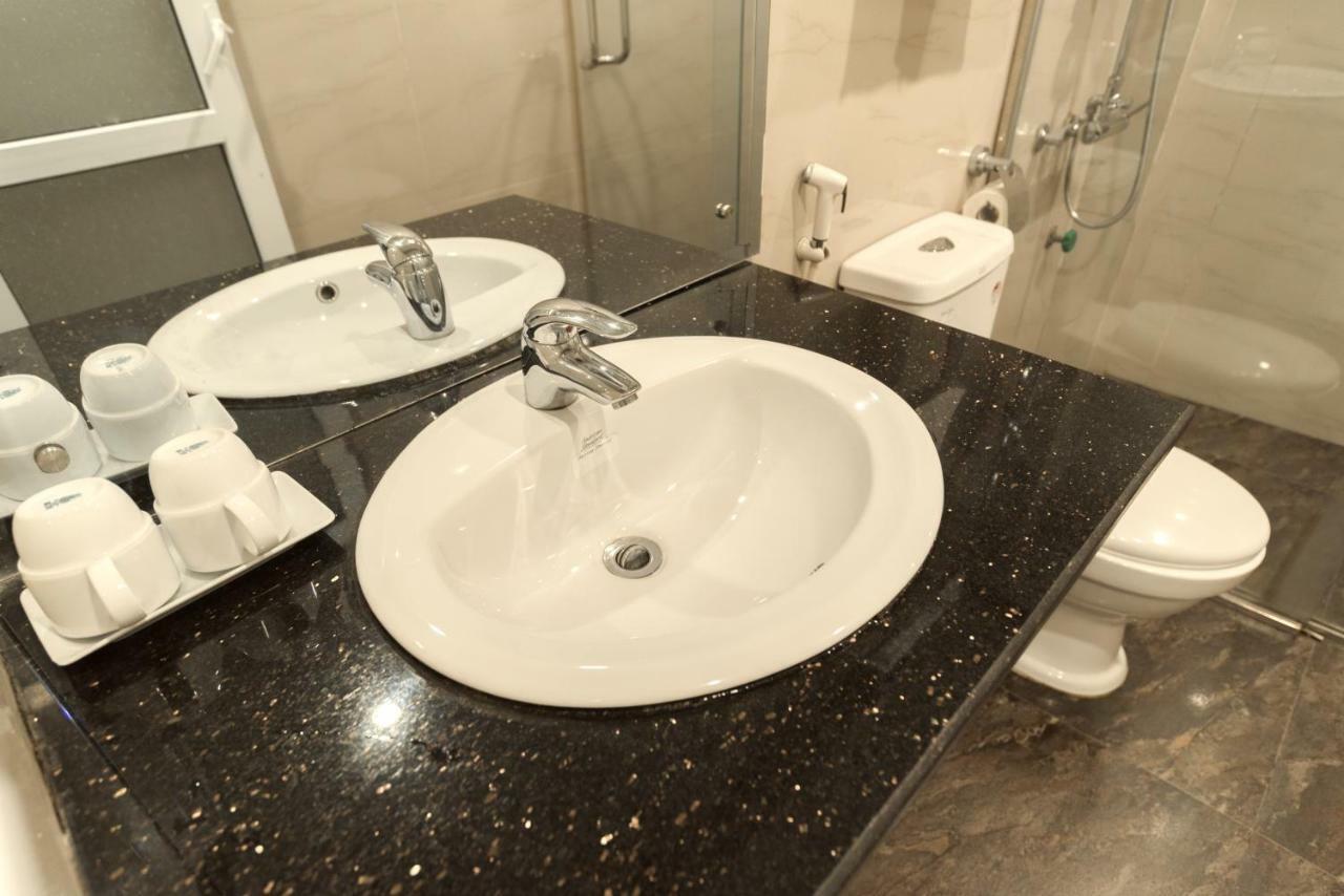 London Hotel Халонг Экстерьер фото